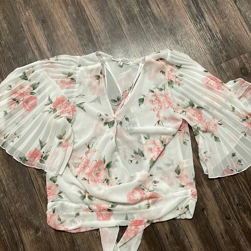 Woman’s blouse